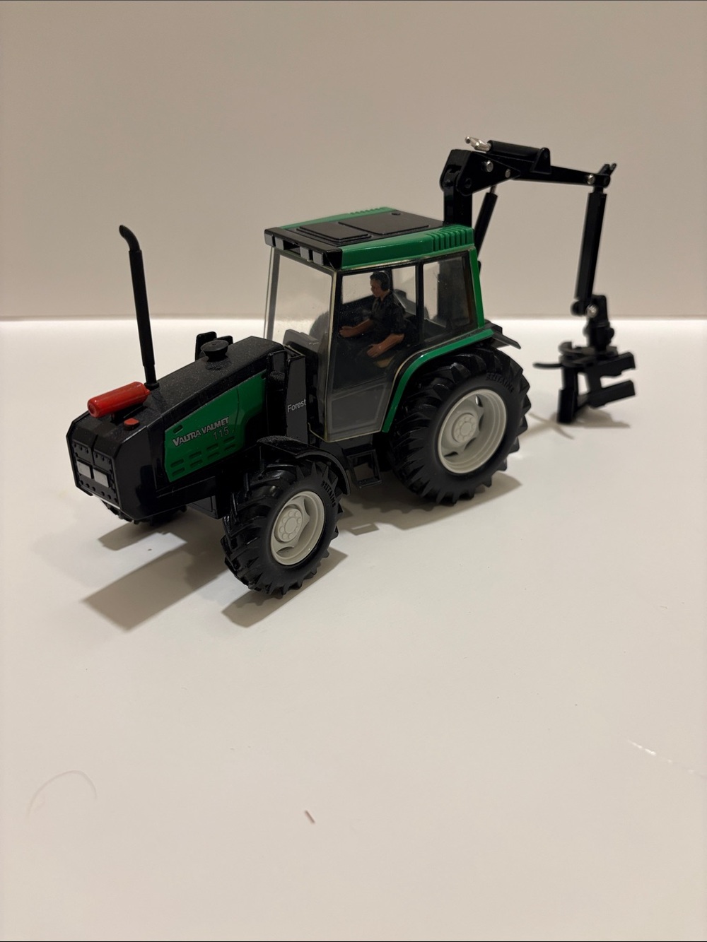 Britains Valtra Valmet 115 forest tractor. 1/32 scale.